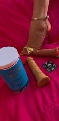 MASSAGEM RELAXANTE COM FINAL FELIZ E ACESSÓRIOS