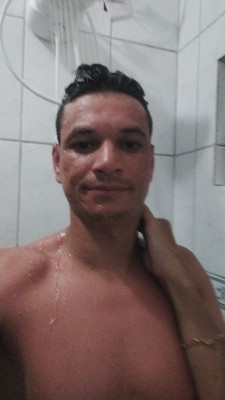 Garotão a seu dispor