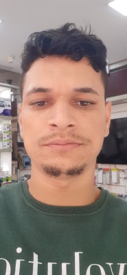 Garotão a seu dispor