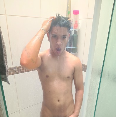 Novinho atraente