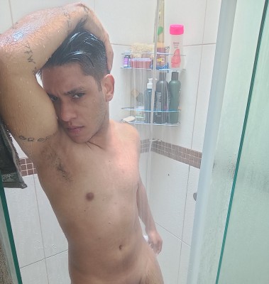 Novinho atraente
