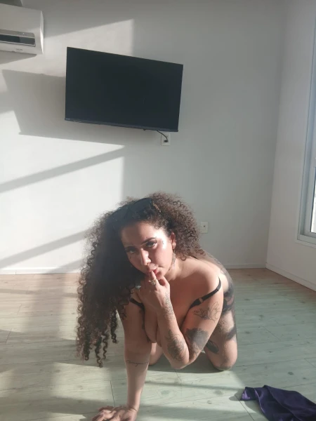 Wiitch atriz pornô com local chamadas 20$, packs 20 e sexting 30