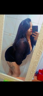 Morena peituda