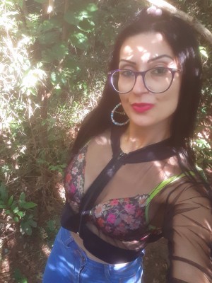 Gata selvagem presencial ou virtual