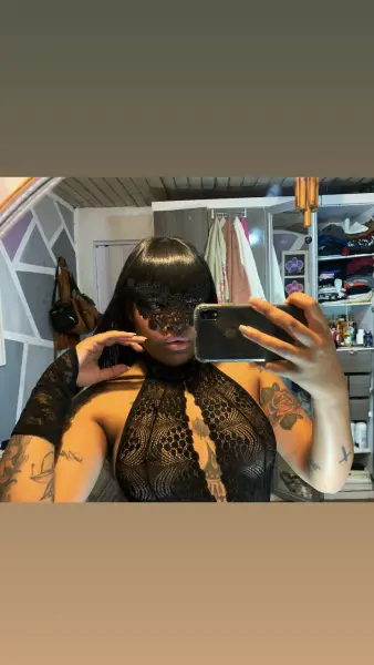 Angel pretinha