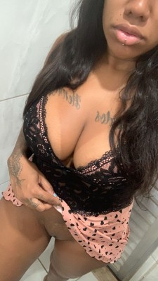 Priscilla boquinha de veludo