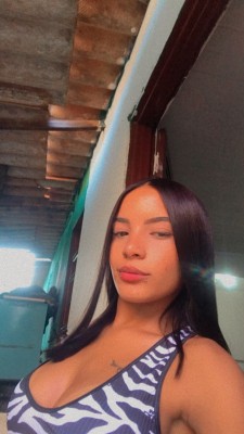 Novinha magrinha