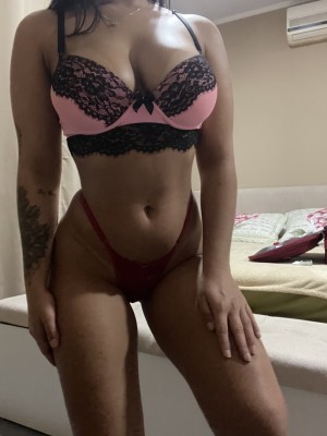 Me chamo Bruna sou uma linda acompanhante, educada e atenciosa me chama para mais informações!