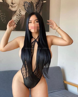 CAROLINE MARAVILHOSA PERFEITA