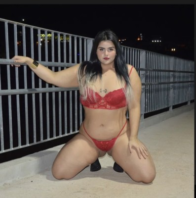 Novinha universitária gordinha