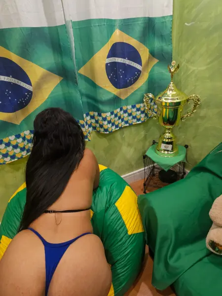 NOVATA NOVINHA COM AMIGA 24 HORAS 