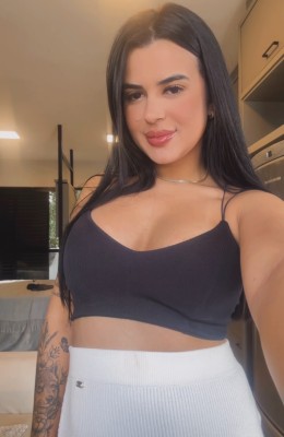 Disponível agora !! 150 com local !!