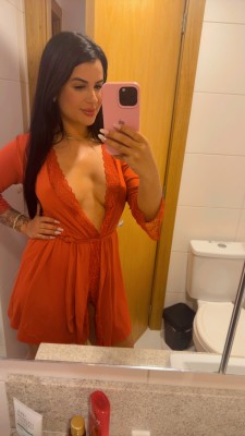 Disponível agora !! 150 com local !!