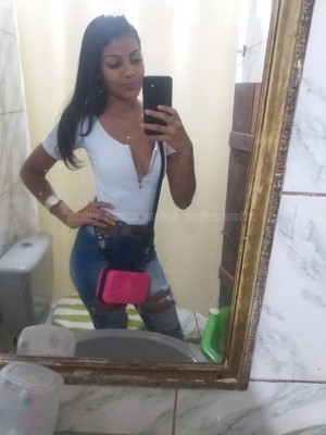 Nanda Carvalho