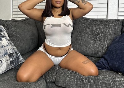 Morena quente e molhada