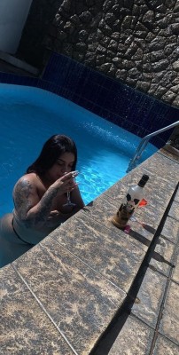 Débora docinho
