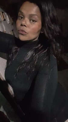 Layara Artazzio acompanhante