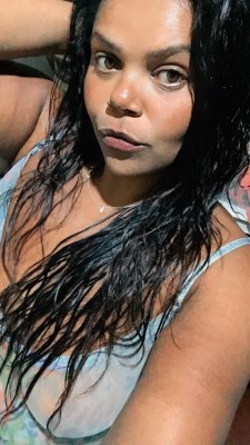 Layara Artazzio acompanhante