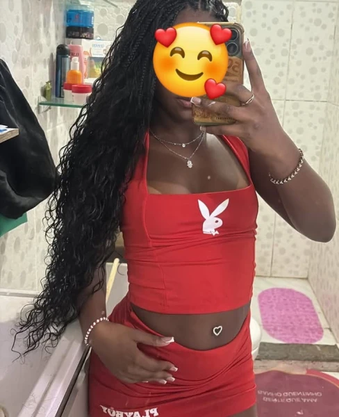 NEGRA QUENTE LOCAL DISCRETO É CLIMATIZADO SOZINHA, FAÇO SAÍDAS 