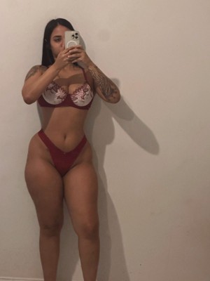 JULIA INICIANTE RECÉM CHEGADA