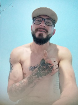 Tatuado gostoso