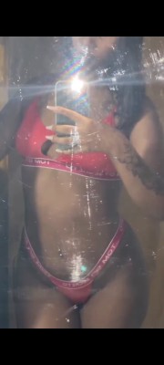 Pretinha quente🔥