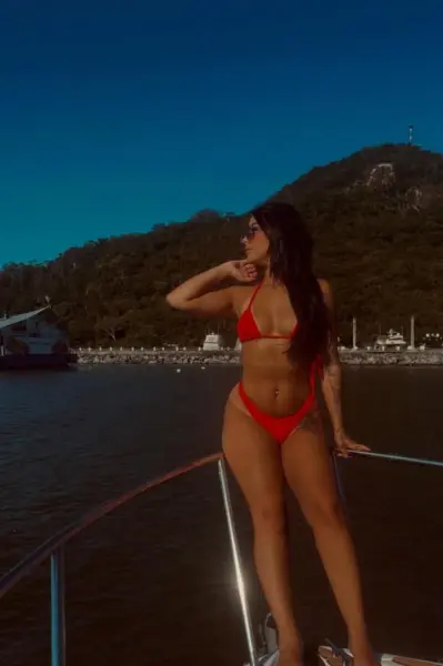 Bruna Guthierr ruivinha  safada