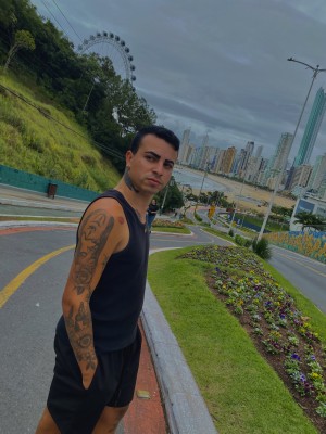 alex