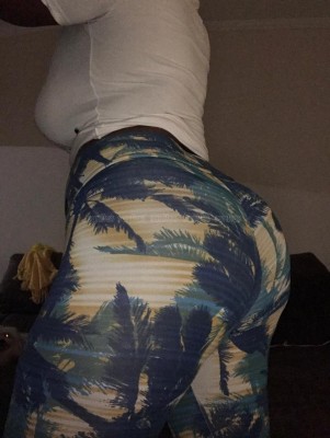 Tati fotos reais, com local Discreto Seguro no centro venha conferir, sem frescura anal a combinar e aceito cartões com taxa venha conferir bjs