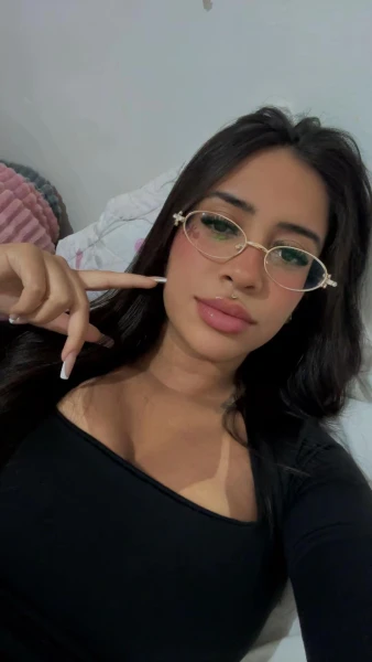Yasmin Alves 