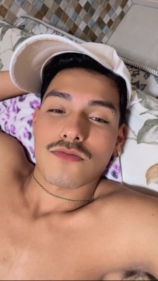 GAROTO DE PROGRAMA