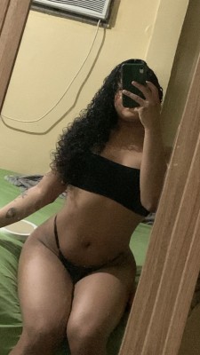 Morena cacheada