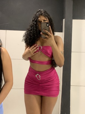 Morena cacheada