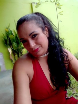 Linda acompanhante 1.65 de altura morena encorpada pernas grossas cabelos e olhos escuros  34 anos local discreto atendimento com horário agendados