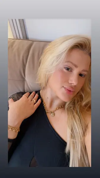 Loira gostosa