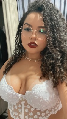 Nina santos, Disponível 24h! Com local climatizado!!