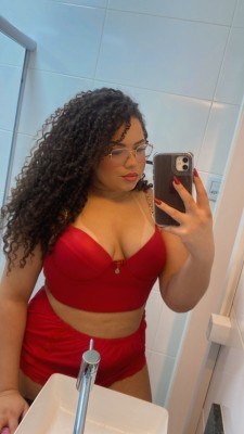Nina santos, Disponível 24h! Com local climatizado!!