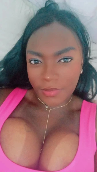 Baiana da bucetinha rosa
