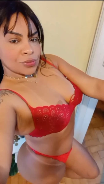  Mulata estilo mignon com local 