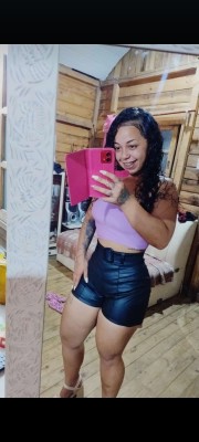 Baixinha dae 1,53 acompanhante de 23 anos com local discreto, realizo fetiches e outras coisas, atendo com horário agendado.