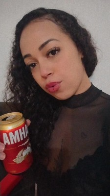 Baixinha dae 1,53 acompanhante de 23 anos com local discreto, realizo fetiches e outras coisas, atendo com horário agendado.