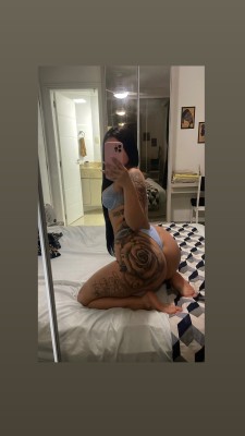 Sua namorada ou sua putinha