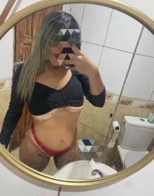 Loirinha completa com anal sem frescuras