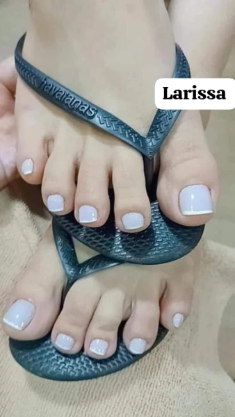 LARISSA  DISPONÍVEL AGORA 