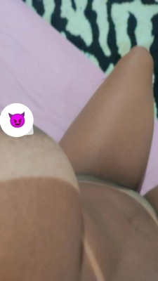 MORENA DISPONÍVEL
