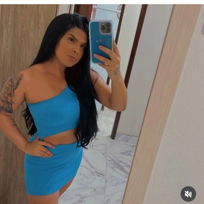 Morena baixinha completinha