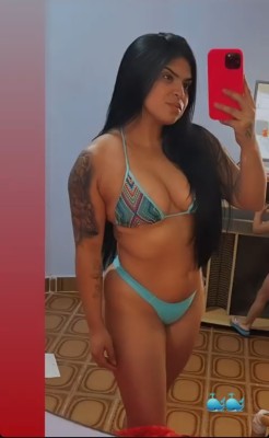 Morena baixinha completinha