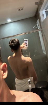 Novinho, branquinho e hetero