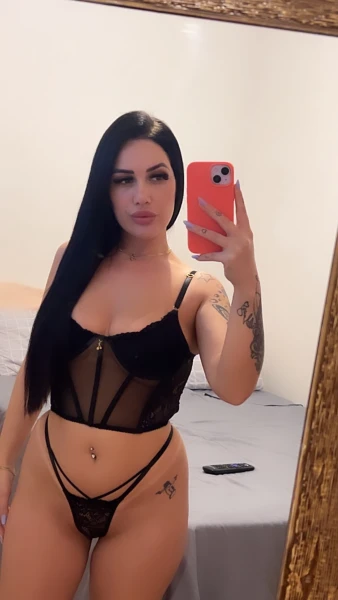 Julia, atendo em motel