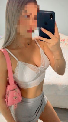 Hellen Novinha 19